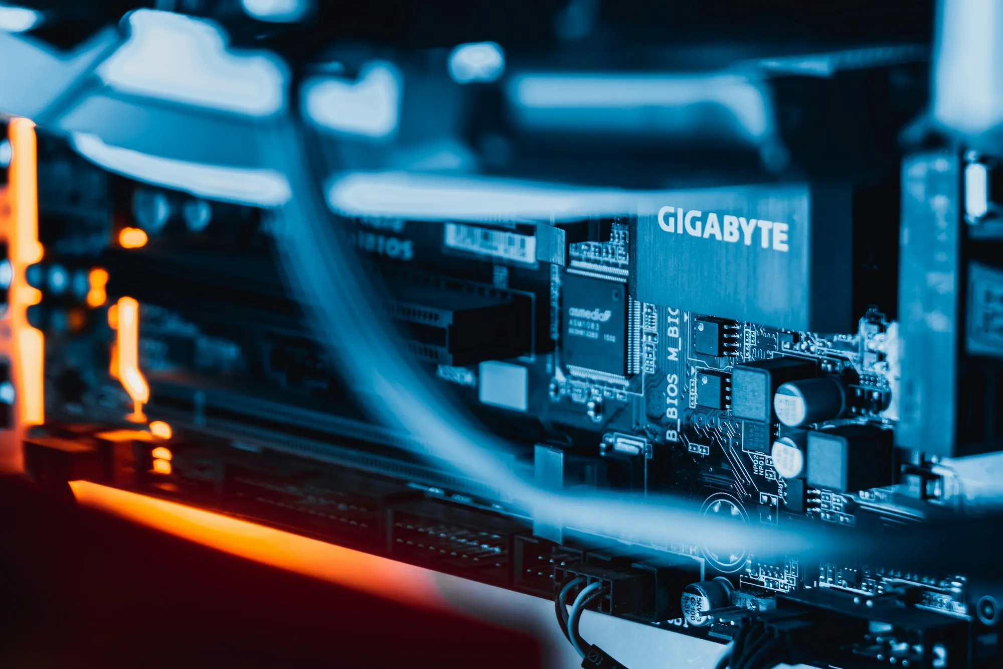 Feature for "Repurpose Your Old Laptop Into a Home Server"